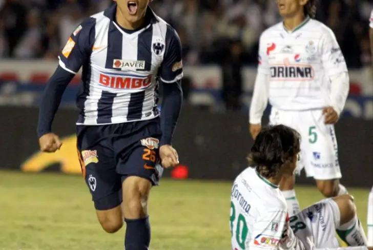 Humberto Suazo en la final Apertura 2010 / FOTO RAYADOS OFICIAL