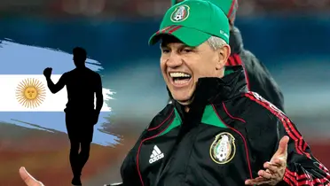 Aguirre entrenando con México. Foto; Fútbol Total