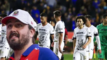 Amaury Vergara junto a los futbolistas de Pumas / FOTO JOSÉ LUIS MELGAREJO