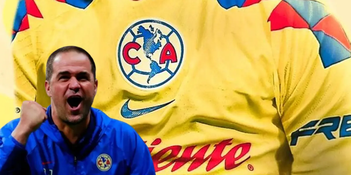 André Jardine junto a playera del América / FOTO FACEBOOK