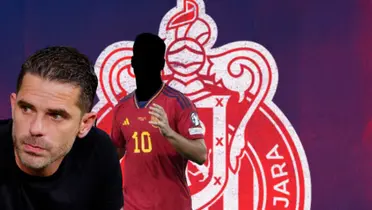 Fernando Gago junto a jugador incógnito de la Selección de España / FOTO GETTY IMAGES