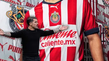 Fernando Gago y jugador de Chivas/ Foto Todo Sobre Camisetas.