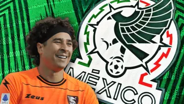 Guillermo Ochoa sonriendo y logo de la Selección Mexicana/Foto ADN40.