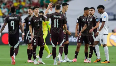 Jugadores de la Selección Mexicana al término del México vs Ecuador / FOTO MÁS NOTICIAS