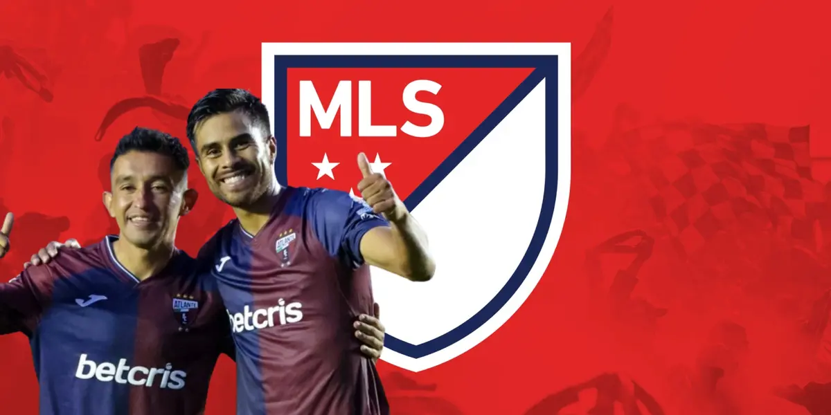 Jugadores del Atlante junto al escudo de la MLS / FOTO IMAGO7