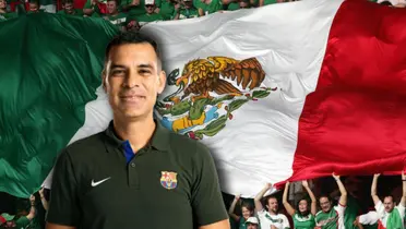 Rafael Márquez y banderas de México/ Foto Fútbol Hoy.