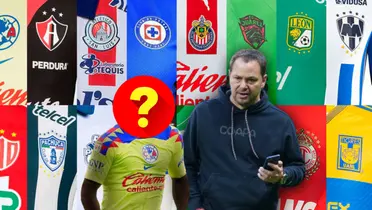 Santiago Baños con teléfono y futbolista con el rostro tapado/ Foto Todo sobre camisetas.