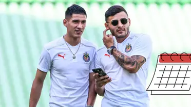 Vega y Antuna reconociendo cancha en pre partido con Chivas. Foto: Mediotiempo