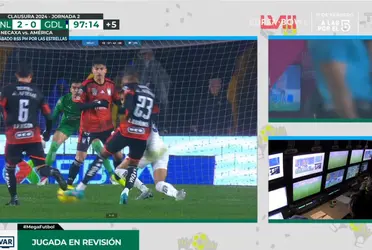 VIDEO | ¿Apareció el ChiVAR? Le anulan el 2 por 0 a Tigres, Chivas pierde por 1