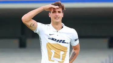 Dinenno en partido. Foto: Pumas