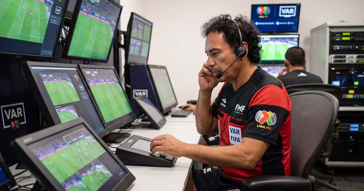 Hugo Sánchez quiere trabajar en el VAR
