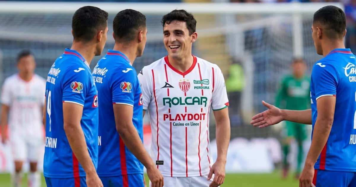 Faravelli se reencontró con varios excompañeros de Cruz Azul, pero su aparente indiferencia hacia Andrés Gudiño generó comentarios entre los aficionados.