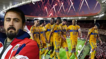 Amaury Vergara junto a futbolistas de Tigres / FOTO FÚTBOL TOTAL