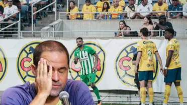 André Jardine con las manos en el rostro y jugadores/Foto Carlos Alberto Arbeláez.