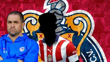 André Jardine junto a futbolista incógnito de Chivas / FOTO ENFOQUE NOTICIAS