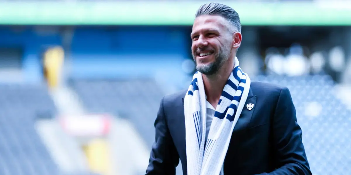 Demichelis en presentación con Rayados. Foto: Fútbol Total.