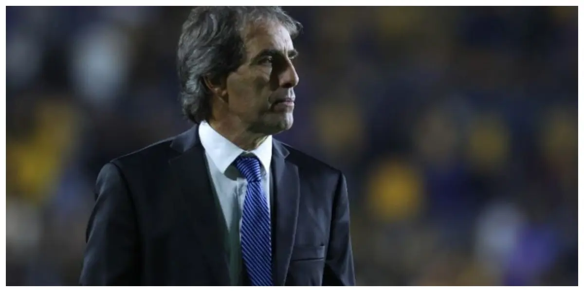 El actual entrenador del Pachuca, Guillermo Almada, es un finalista para la selección mexicana y en caso de ser elegido, haría varios cambios.