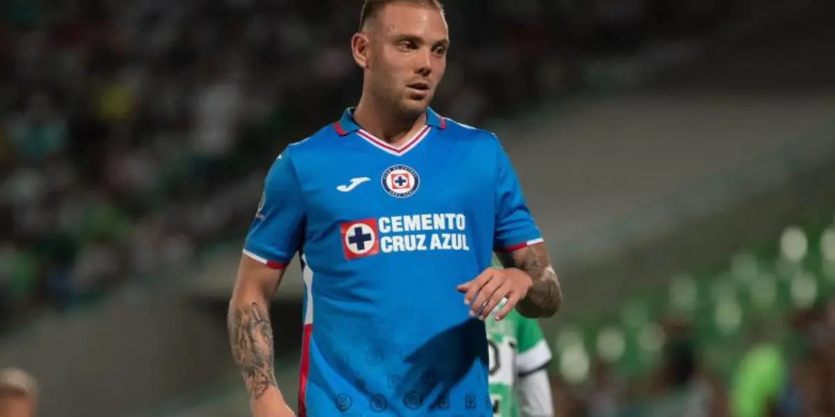 El jugador argentino del Cruz azul destacó porqué es importante que la Liga tenga poder económico.