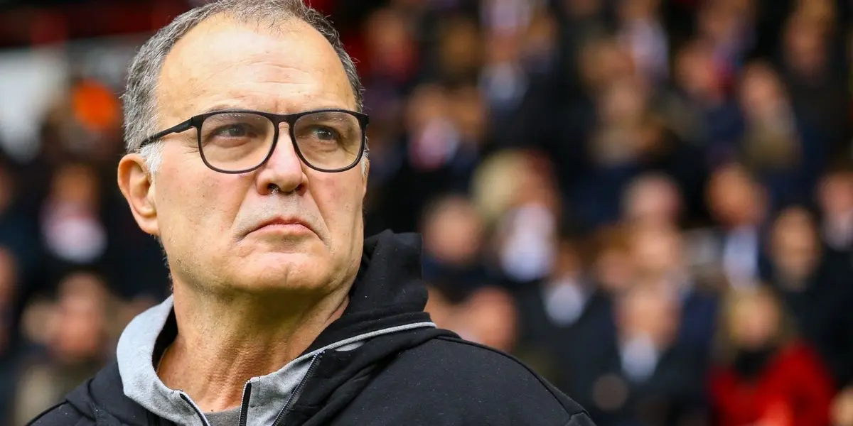 En Uruguay hay una auténtica revolución porque el Loco Bielsa dejó fuera a las figuras.