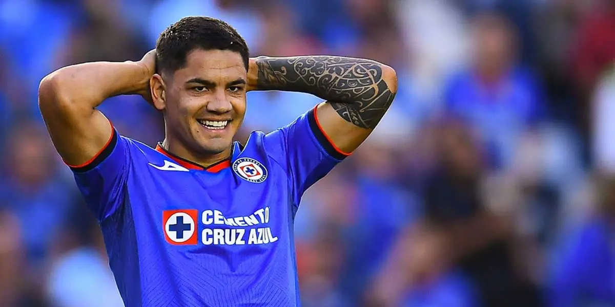 Fernández en partido con Cruz Azul. Foto: Excélsior