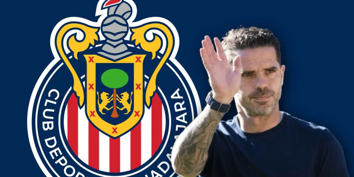 Fernando Gago saludando y logo de Chivas/Foto Usa Network.