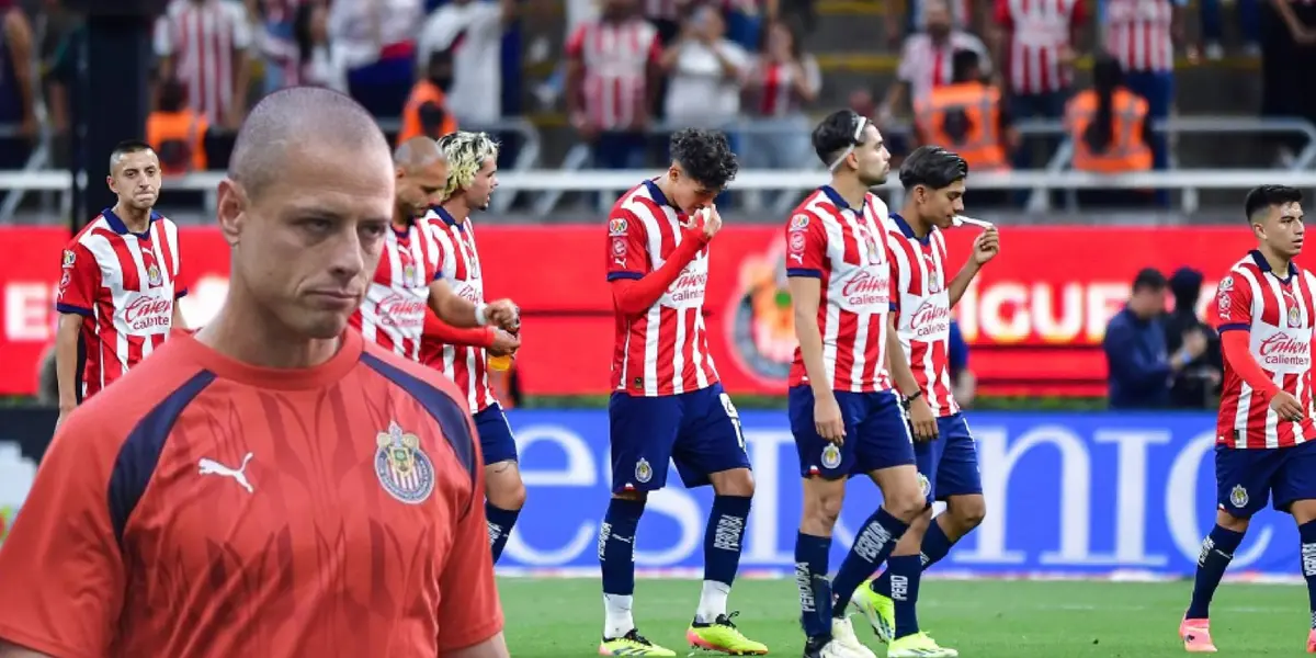 Javier Hernández junto a futbolistas de Chivas / FOTO MARCA