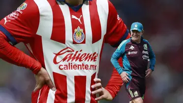 Jersey de Chivas y Javier Aguirre/Foto Sports Media.