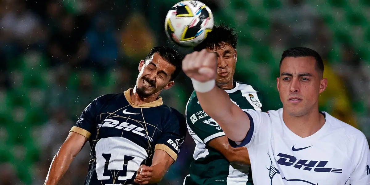 Jugador de Pumas y de Santos disputando balón, foto de TV Azteca