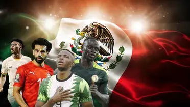 Jugadores africanos junto a la bandera de México / FOTO YOUTUBE