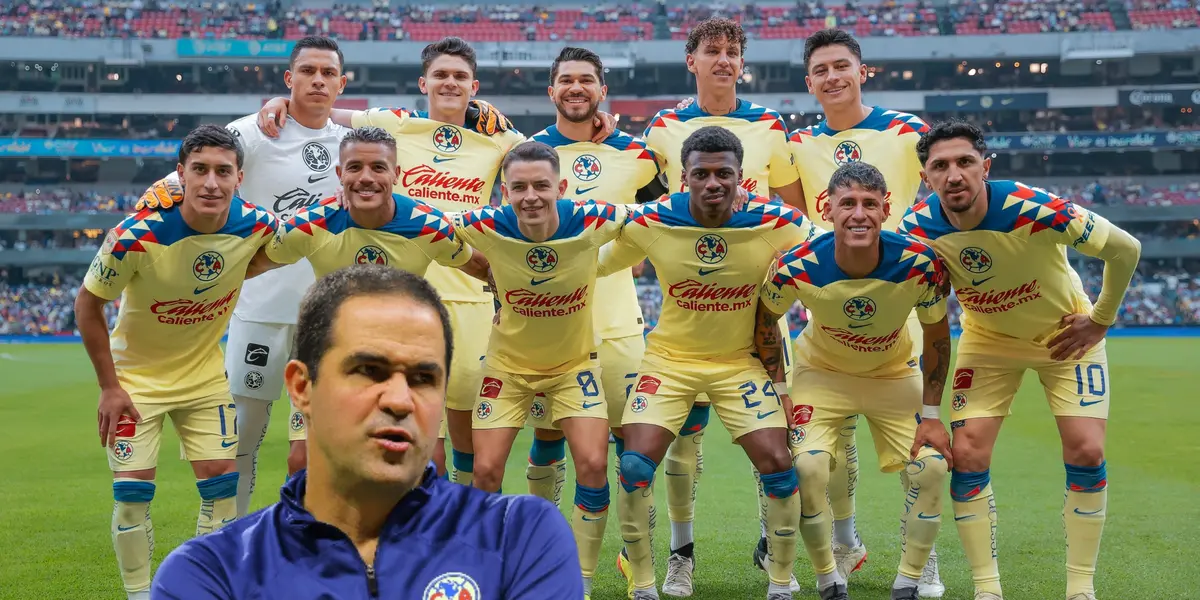 Jugadores del América posando y André Jardine/ Foto Club América.