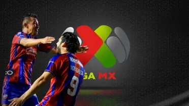 Jugadores del Atlante junto a escudo de la Liga MX / FOTO X