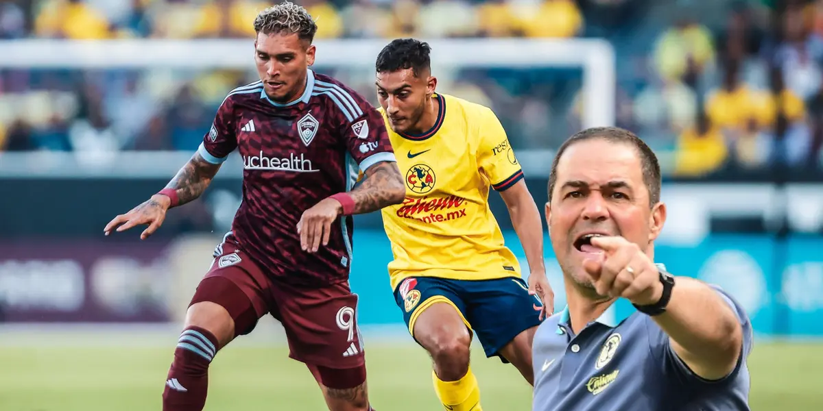 Jugadores disputando balón y André Jardine señalando/ Foto Club América.