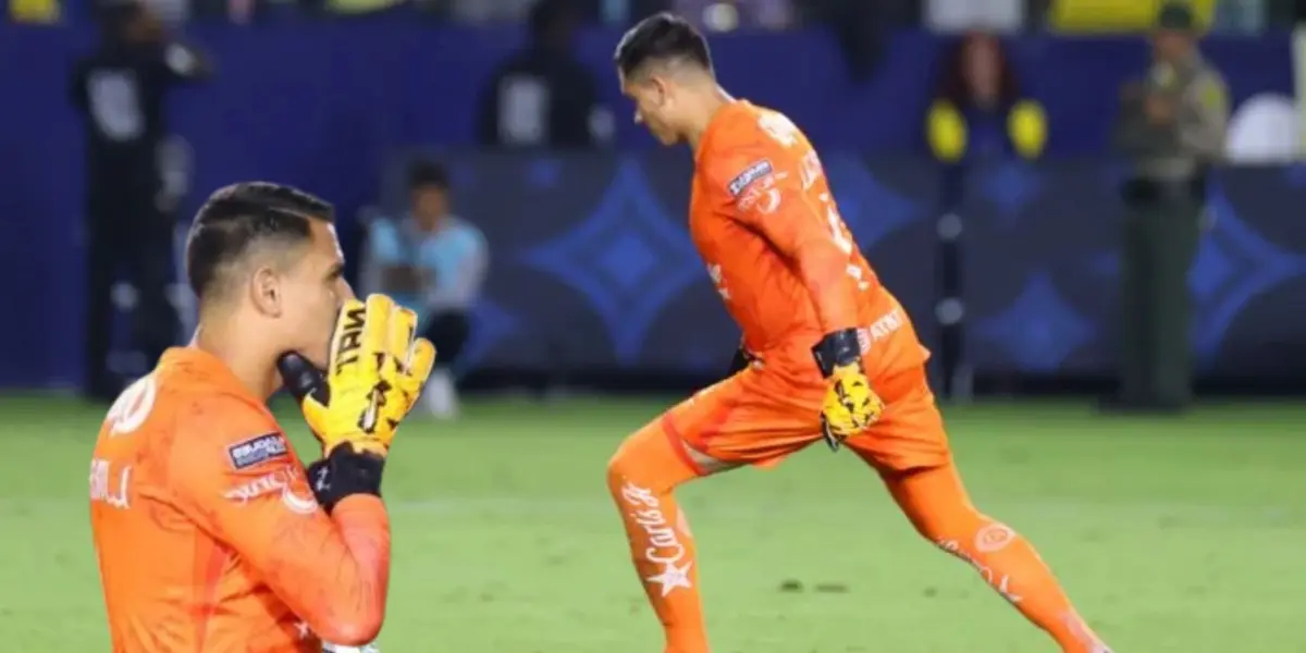 Luis Ángel Malagón en su penal ante Colorado Rapids / FOTO RÉCORD