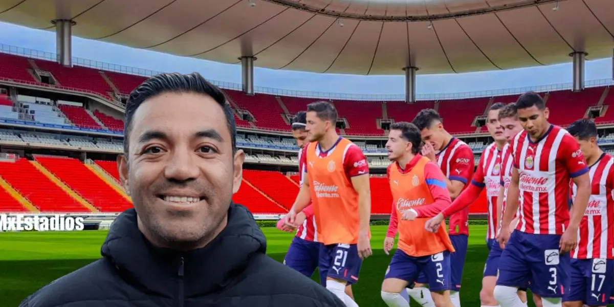 Marco Fabián y jugdores de Chivas/ Foto Estadios de México.