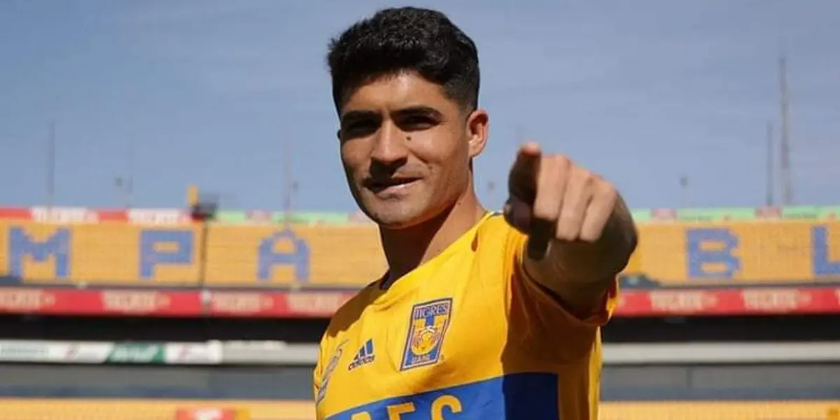 Nico Ibáñez con indumentaria de Tigres. Foto: Milenio