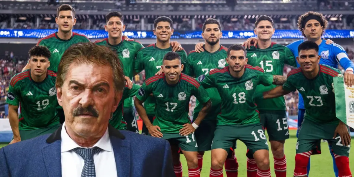 Ricardo La Volpe junto a futbolistas del Tri / FOTO TV AZTECA