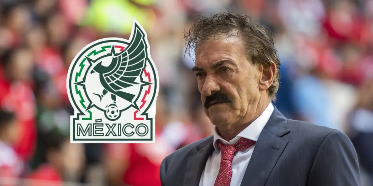 Ricardo La Volpe y logo de Selección Mexicana/Foto Reporte Índigo.